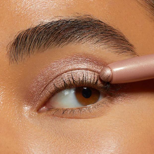 The Kralis™ Shadow Stix Trio – Viral Creamy Eyeshadow Sticks (Matte & Metallic)